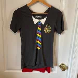 Harry Potter Tee with Attached Cape Junior's unisex size S